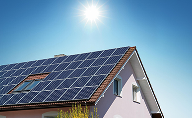 Les panneaux solaires sur le toit sont les meilleurs panneaux solaires commerciaux